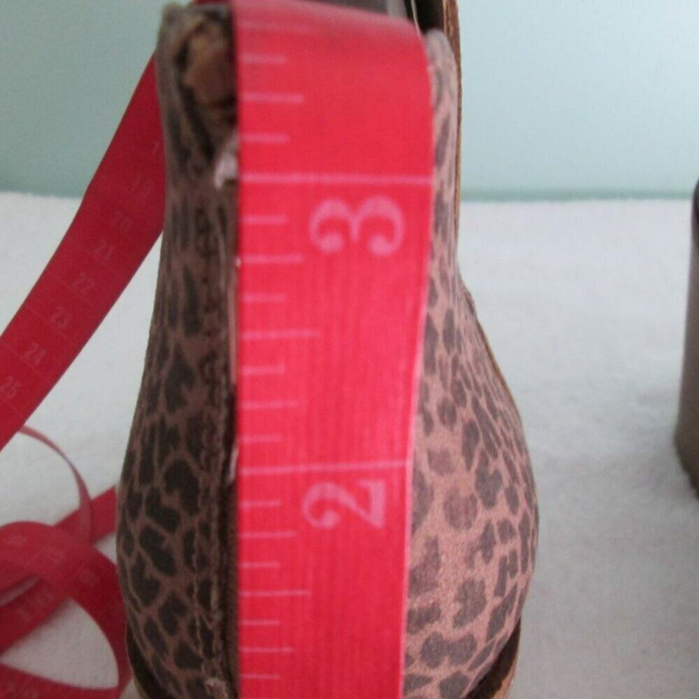 NWT DV8 Dolce Vita Women’s Shoes Shai Brown Suede & Animal Print Ankle Bootie-11 - Picture 10 of 13